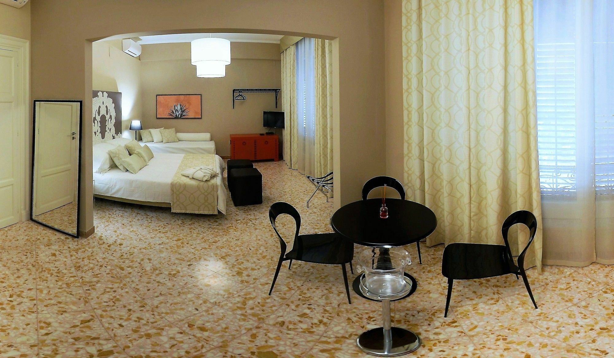 In Suite Palermo Luaran gambar